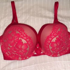 Victoria’s Secret 34DDD Padded Bra